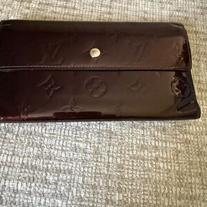 Louis-vuitton Women's Burgundy and Brown Wallet-purses
